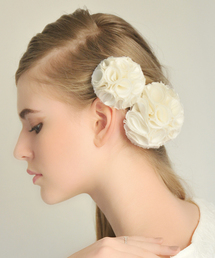 JUPITER（ジュピター）の「bouquet blancフラワーコーム/ヘアピン（ヘアピン）」