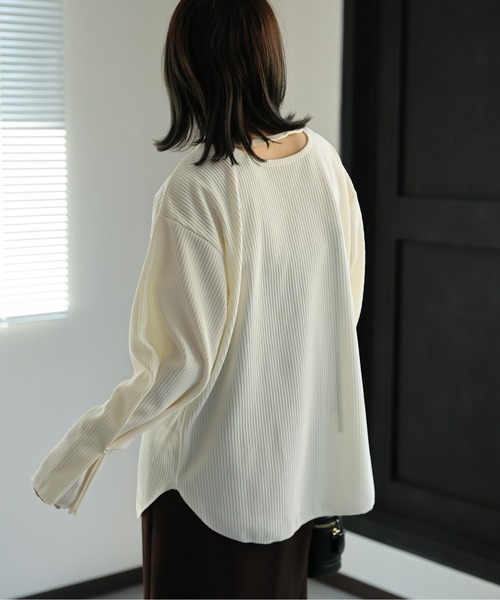 ap retro(アプレトロ)の「デザインスリーブプルオーバー /長袖カット/ロンT(Tシャツ/カットソー・レディース・アイボリー/ブラック・MEDIUM)」の14枚目の写真