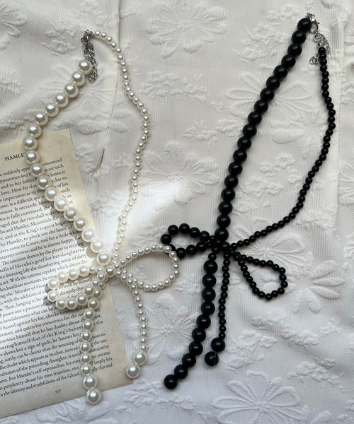 cuorequal（クオレコール）の「リボンパールネックレス（ネックレス・レディース・ホワイト/ブラック・FREE）」の4枚目の写真