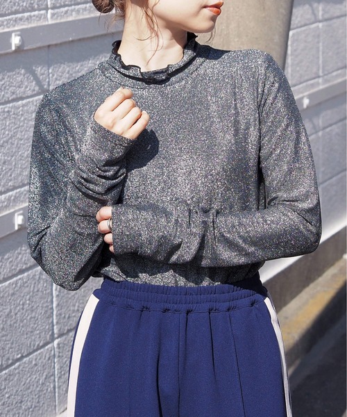 tiptop（ティップトップ）の「ラメハイネックロンT（Tシャツ/カットソー・レディース・チャコールグレー/ブラック/グレー/アイボリー・FREE）」の3枚目の写真