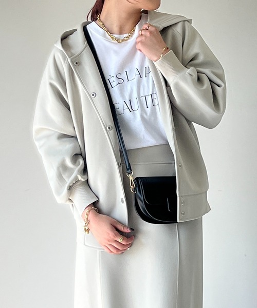 un dix cors(アンディコール)の「ラウンドロゴロンT(Tシャツ/カットソー・レディース・ブラック/オフホワイト・FREE)」の3枚目の写真