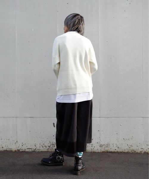 rovtski（ロフトスキー）の「パッチデザインニット（ニット/セーター・レディース・ブラック/ホワイト・FREE）」の5枚目の写真