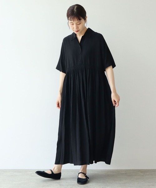 yuni（ユニ ）の「シャーリング ペプラム シャツワンピース