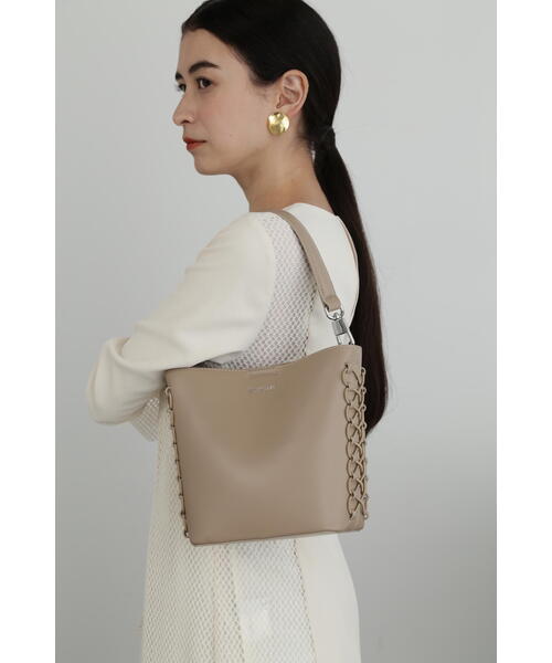JILL STUART(ジルスチュアート)の「◆ツイストサイドトート(トートバッグ・レディース・ベージュ/ブラック・フリ-)」の5枚目の写真
