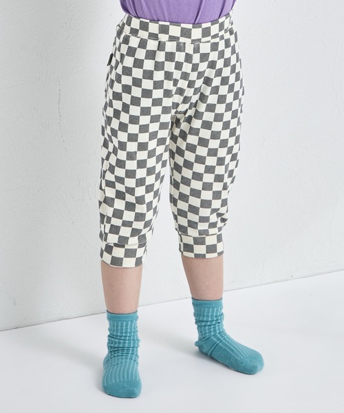 pairmanon(ペアマノン)の「【しなやかストレッチ】ユニセックス ストレッチ 7分丈パンツ(その他パンツ・キッズ・ライトホワイト/ブラック/ライトグレー/チャコールグレー/その他/ブラック系その他/グレー系その他/ブラウン系その他/ベージュ系その他/グリーン系その他/ホワイト系その他/ホワイト系その他2/ホワイト系その他3/グレー系その他2/ブラウン系その他2/ベージュ系その他2/ストライプ/ドット/チェック/ライトベージュ/ブラック系その他2/ブラウン/テラコッタ・90/100/110/120/80/130)」の7枚目の写真