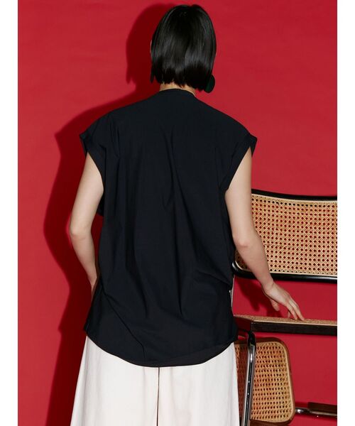 【専用】UN3D W TUCK LOOSE CUT TOP ホワイト 38 UN3D.（アンスリード）の「W TUCK LOOSE CUT TOP / ダブルタック