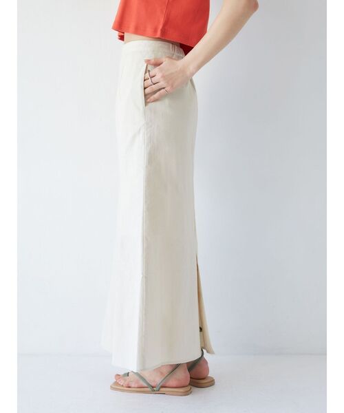 Ungrid（アングリッド）の「フィットフレアスリットスカート（スカート・レディース・アイボリー/チャコールグレー・FREE）」の17枚目の写真