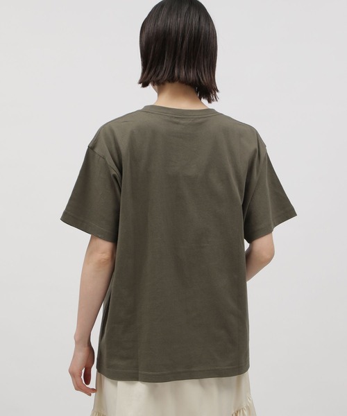 LAKOLE（ラコレ）の「グラフィックプリントＴ / 116545（Tシャツ/カットソー・レディース・オフホワイト/チャコールグレー/イエロー系その他/ダークグレー/アイボリー・SMALL/MEDIUM）」の21枚目の写真