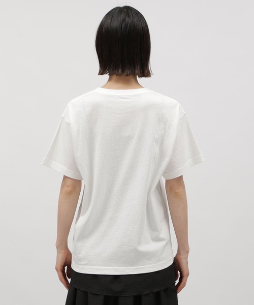 LAKOLE（ラコレ）の「グラフィックプリントＴ / 116545（Tシャツ/カットソー・レディース・オフホワイト/チャコールグレー/イエロー系その他/ダークグレー/アイボリー・SMALL/MEDIUM）」の13枚目の写真