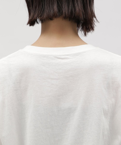 LAKOLE（ラコレ）の「グラフィックプリントＴ / 116545（Tシャツ/カットソー・レディース・オフホワイト/チャコールグレー/イエロー系その他/ダークグレー/アイボリー・SMALL/MEDIUM）」の14枚目の写真