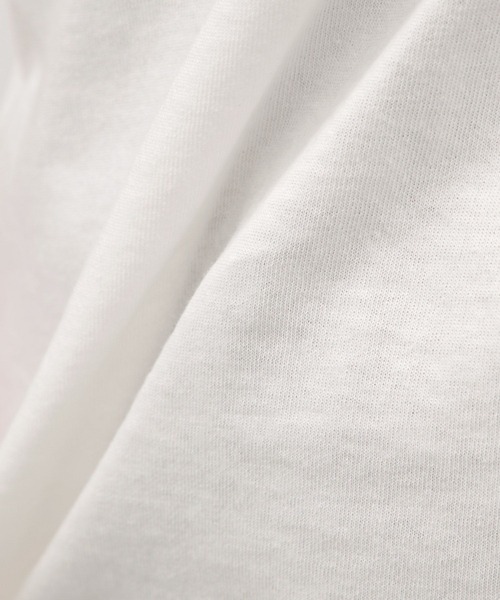 LAKOLE（ラコレ）の「グラフィックプリントＴ / 116545（Tシャツ/カットソー・レディース・オフホワイト/チャコールグレー/イエロー系その他/ダークグレー/アイボリー・SMALL/MEDIUM）」の7枚目の写真