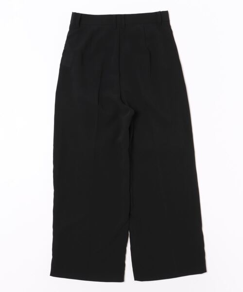 新品【MIESROHE ミースロエ】ワイド　ハーフ パンツ　ガウチョ　タック　黒 新品【MIESROHE ミースロエ】ワイド ハーフ パンツ ガウチョ