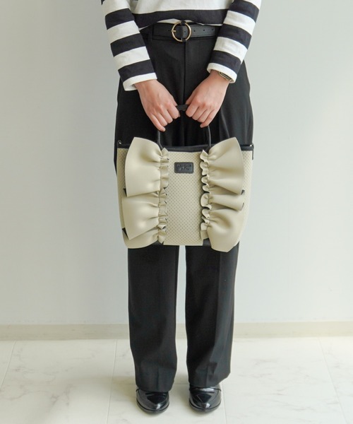 Jewelna Rose（ジュエルナローズ）の「フリルトートバッグ 16205（ハンドバッグ・レディース・ベージュ系その他/カーキ/グレイッシュベージュ・FREE）」の15枚目の写真