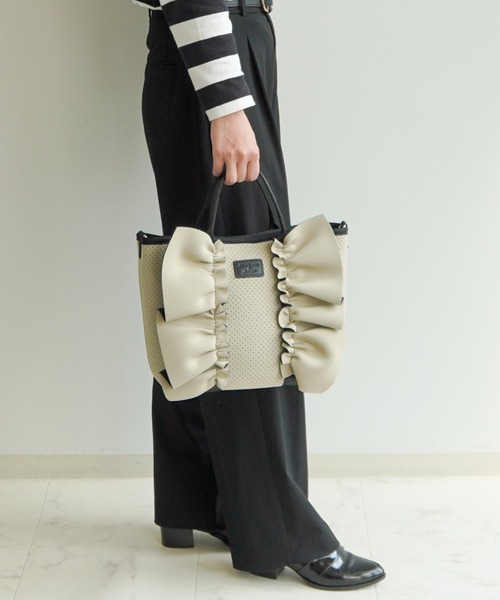 Jewelna Rose（ジュエルナローズ）の「フリルトートバッグ 16205（ハンドバッグ・レディース・ベージュ系その他/カーキ/グレイッシュベージュ・FREE）」の16枚目の写真