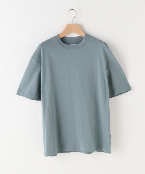 Calvin Klein（カルバン・クライン）の「【Calvin Klein / カルバン クライン】SS RLXD ARCHIVE TEE（Tシャツ/カットソー・メンズ・ホワイト/チャコールグレー/ブラック/サックスブルー・SMALL/LARGE/MEDIUM）」の4枚目の写真