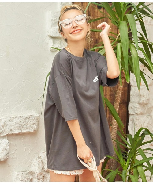 anap mimpi（アナップミンピ）の「BUSフォトプリント ビッグTシャツ（Tシャツ/カットソー・レディース・ダークグレー/ホワイト/イエロー系その他・FREE）」の14枚目の写真