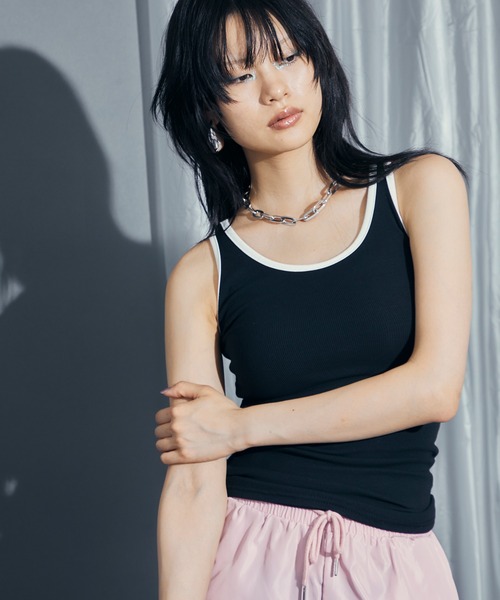 uyu.(ウユ)の「Trim Color Tank Top / トリミングカラータンクトップ【uyu./ウユ】(タンクトップ・レディース・グリーン/ブラック/レッド・FREE)」の1枚目の写真