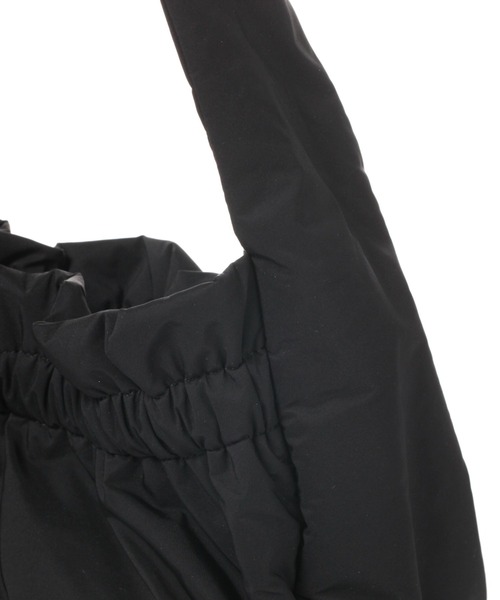 LAKOLE（ラコレ）の「パデットギャザーワンハンドルバッグ / 125596（ハンドバッグ・レディース・ブラック/イエロー/オフホワイト・FREE）」の6枚目の写真