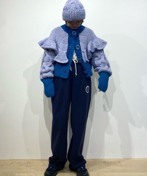 HOLIDAY（ホリデイ）の「CABLEKNIT RUFFLE CARDIGAN ケーブルニットラッフルカーディガン（カーディガン/ボレロ・レディース・ピンク/ブルー・ONE SIZE）」の8枚目の写真