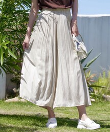 白プリーツパンツ recommend item】 ⁡ 人気のプリーツパンツの 全色着回しをご紹介