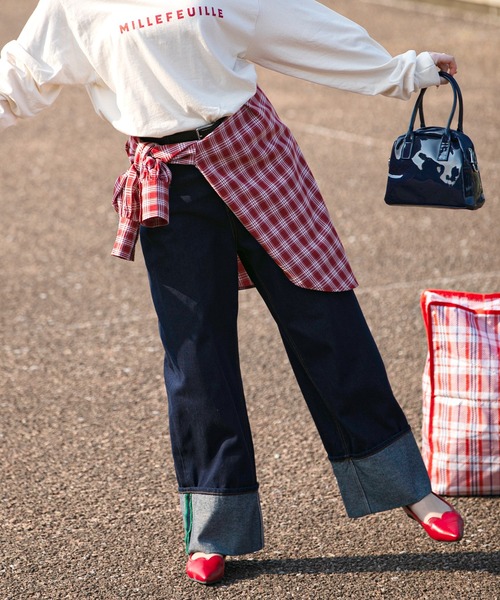 BONLECILL(ボンルシール)の「カラーステッチロールアップワイドデニムパンツ(デニムパンツ・レディース・ブラック/ブルー系1/ネイビー・M/S/L)」の5枚目の写真