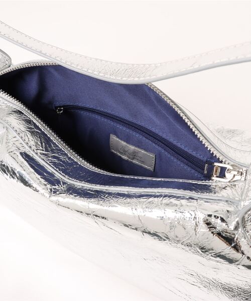 Cepica（セピカ）の「ダブルバックルワンハンドルショルダー（ショルダーバッグ・レディース・レッド/シルバー・FREE）」の5枚目の写真