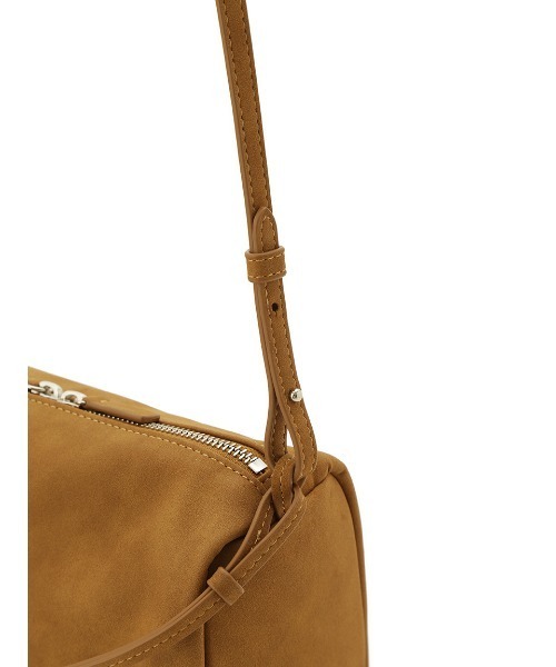 Mila Owen（ミラオーウェン）の「ショルダー付き2WAYスクエアバッグ（ショルダーバッグ・レディース・ブラック/アイボリー/キャメル・FREE）」の15枚目の写真