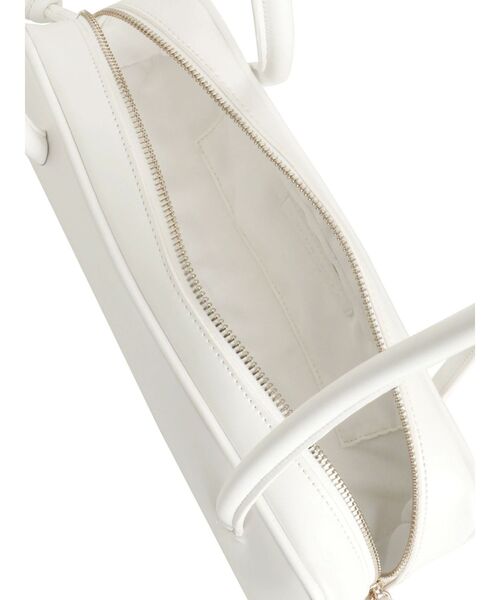 LAGUNAMOON(ラグナムーン)の「スムースタッチミニボストン(ショルダーバッグ・レディース・ブラック/アイボリー/ホワイト・FREE)」の7枚目の写真