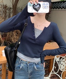 オープンヘンリーネックレイヤード風長袖トップス