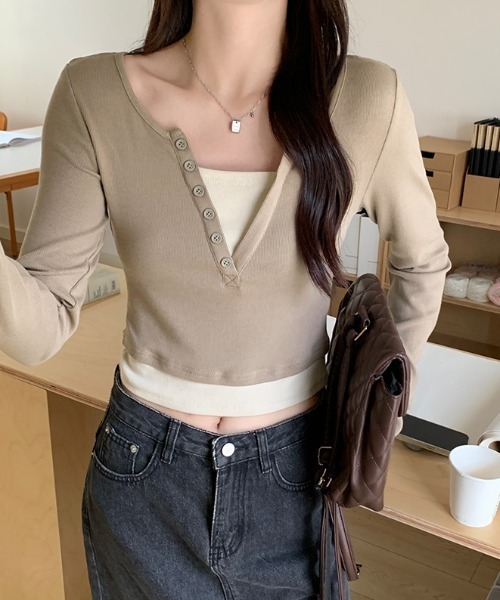 Per sist ence(パーシエンス)の「オープンヘンリーネックレイヤード風長袖トップス(Tシャツ/カットソー・レディース・ネイビー/ベージュ/チャコールグレー・MEDIUM/LARGE/X-LARGE/SMALL)」の19枚目の写真