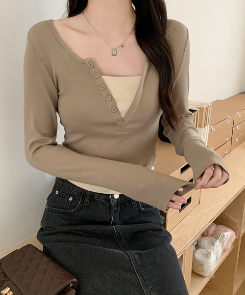 Per sist ence(パーシエンス)の「オープンヘンリーネックレイヤード風長袖トップス(Tシャツ/カットソー・レディース・ネイビー/ベージュ/チャコールグレー・MEDIUM/LARGE/X-LARGE/SMALL)」の21枚目の写真