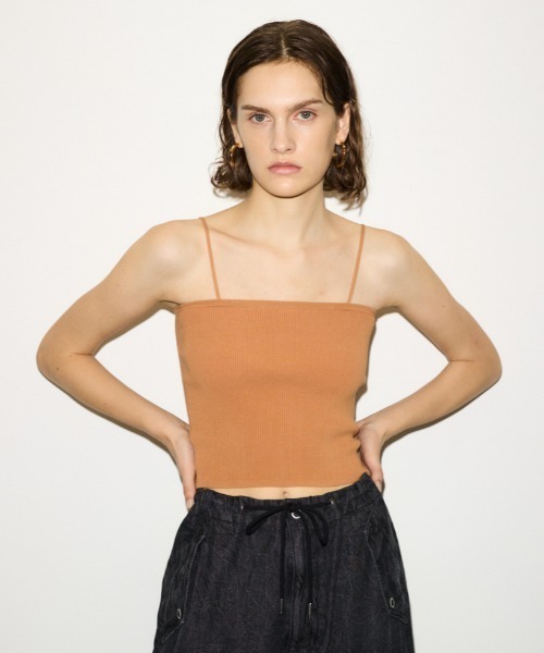 THROW by SLY（スローバイスライ）の「THROW 2WAY KNIT BANDEAU 2ウェイ ニット ブラジャー（キャミソール・レディース・オレンジ/ダークグレー・FREE）」の2枚目の写真