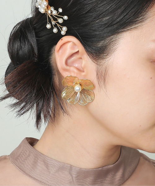 モダン フラワー パール ピアス パーティー 結婚式 お呼ばれ