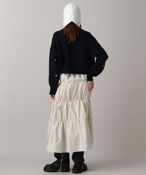 FOREVER 21（フォーエバー トゥエンティーワン）の「【2024FW】ハート刺繍クロップドニットプルオーバー（ニット/セーター・レディース・グレー/ネイビー/グリーン・FREE）」の6枚目の写真