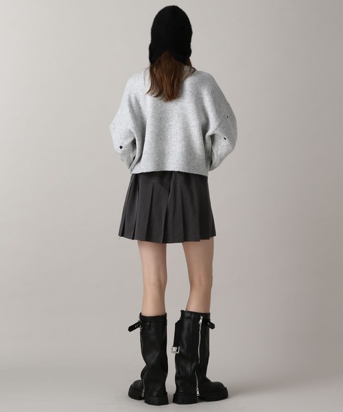 FOREVER 21（フォーエバー トゥエンティーワン）の「【2024FW】ハート刺繍クロップドニットプルオーバー（ニット/セーター・レディース・グレー/ネイビー/グリーン・FREE）」の11枚目の写真