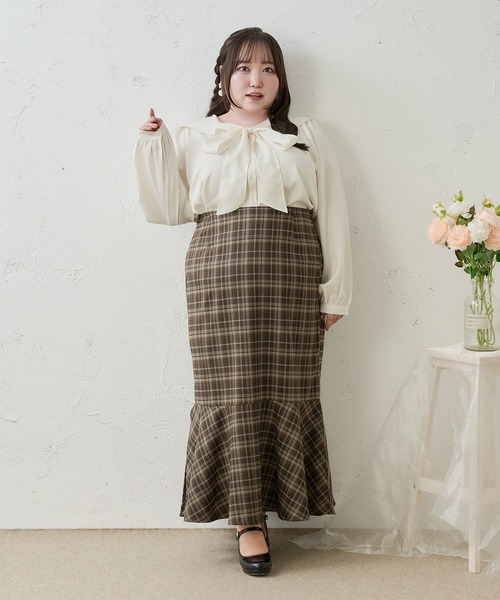 Louiosy(ルオシー)の「【Louiosy】【大きいサイズ】レースアップマーメイドスカート(スカート・レディース・アッシュグレー/ブラック/ブラウン系その他/ライトベージュ/グレー/ブルー系その他/ダークブラウン・LL/3L/4L/L/XL/X-LARGE/LARGE)」の4枚目の写真