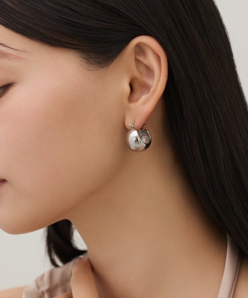 ciite' surgical stainless(シーテサージカルステンレス)の「【 金属アレルギー対応 】 ぷっくりフープピアス サージカルステンレス (両耳用)(ピアス(両耳用)・レディース・ゴールド/シルバー・FREE)」の20枚目の写真