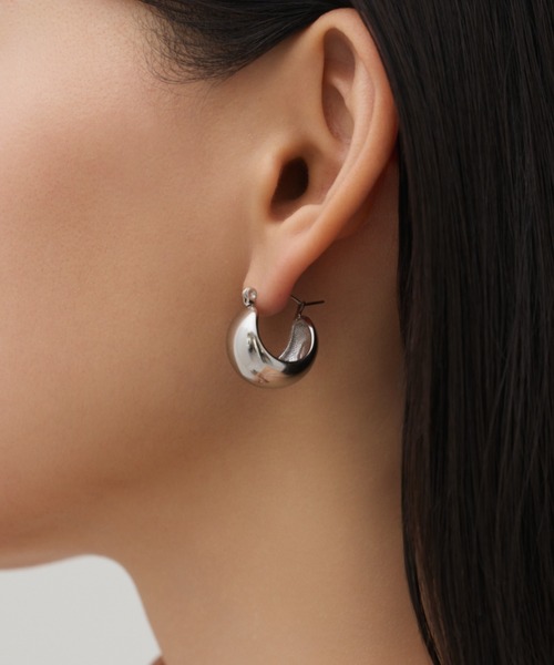 ciite' surgical stainless(シーテサージカルステンレス)の「【 金属アレルギー対応 】 ぷっくりフープピアス サージカルステンレス (両耳用)(ピアス(両耳用)・レディース・ゴールド/シルバー・FREE)」の19枚目の写真