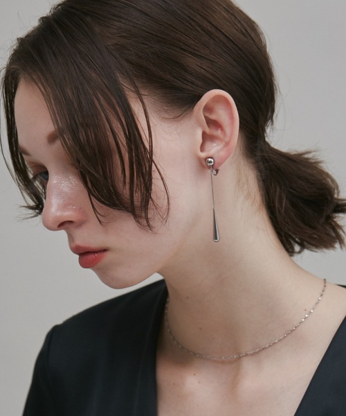 ciite' surgical stainless（シーテサージカルステンレス）の「【 金属アレルギー対応 】 ドロップモチーフイヤリング サージカルステンレス   (両耳用)（イヤリング・レディース・ゴールド/シルバー・FREE）」の8枚目の写真