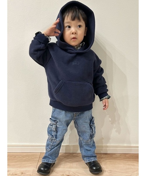 GAP（ギャップ）の「Babygap リラックス Gapロゴ ポーラフリースパーカー（パーカー・キッズ・ブラック/ネイビー/アイボリー・105cm/90cm/80ｃｍ/100cm/70cm/110cm/95cm）」の9枚目の写真
