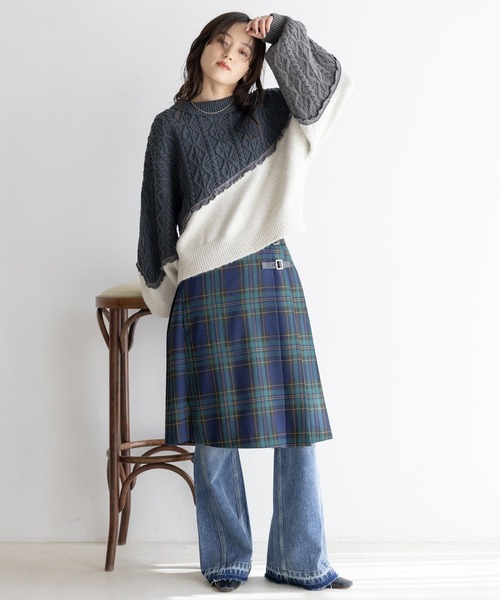 RAGEBLUE（レイジブルー）の「配色メロウ/デザインケーブルニット（ニット/セーター・レディース・ベージュ系/ブラック系/ホワイト系・FREE）」の4枚目の写真