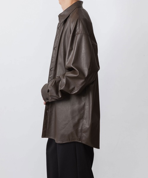 VEIN （ヴェイン）の「シンセティックレザー L/Sシャツ / SYNTHETIC LEATHER L/S SHIRT（シャツ/ブラウス・メンズ・ブラック/ブラウン・1/3/2）」の8枚目の写真