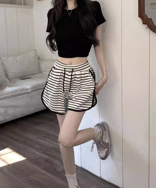 Miniministore(ミニミニストア)の「韓国風ショートパンツ スポーツパンツ 夏(スウェットパンツ・レディース・ブラック/アイボリー・FREE)」の6枚目の写真