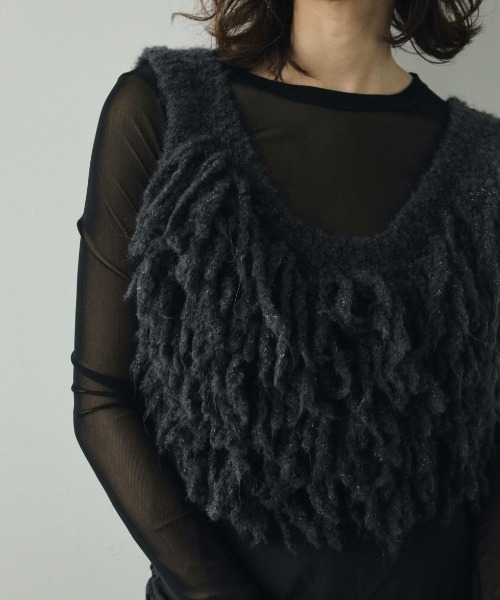 anuke（アンヌーク）の「anuke Fringe Knit Bustier 62420522