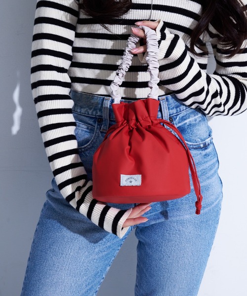 CONVERSE(コンバース)の「【CONVERSE/コンバース】FURILL MINI BAG/フリルミニバッグ/フェイクレザー/コンバース(ハンドバッグ・レディース・イエロー/レッド/グリーン/グレー/ブルー・FREE)」の22枚目の写真