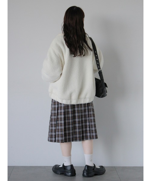 ehka sopo（エヘカソポ）の「ボアジップアップブルゾン（ブルゾン・レディース・ブルー/キナリ/ベージュ・F）」の10枚目の写真