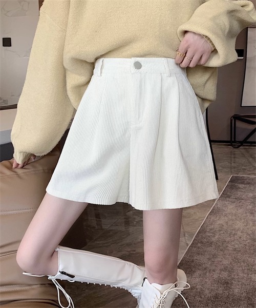 Dream garden(ドリームガーデン)の「コーデュロイショートパンツ(その他パンツ・レディース・ブラウン/アイボリー/ブラック・M/L/XL/2XL/3XL/4XL/S)」の8枚目の写真