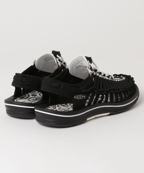 KEEN(キーン)の「UNEEK / ユニーク / メンズ スニーカーサンダル(サンダル・メンズ・ブラック×ホワイト・26.5cm/27cm/27.5cm/28cm/28.5cm/29cm/30cm/25.5cm/26cm/25cm)」の2枚目の写真