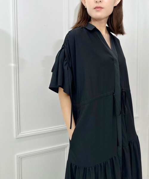 AVIE（アビィ）の「デザインボリュームマキシワンピース（ワンピース・レディース・ブラック/キャメル・38）」の14枚目の写真