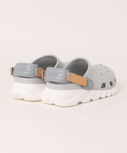 crocs（クロックス）の「【crocs】 Duet Max Clog（サンダル・レディース・グレー/カーキ・23.0cm/24.0cm）」の3枚目の写真